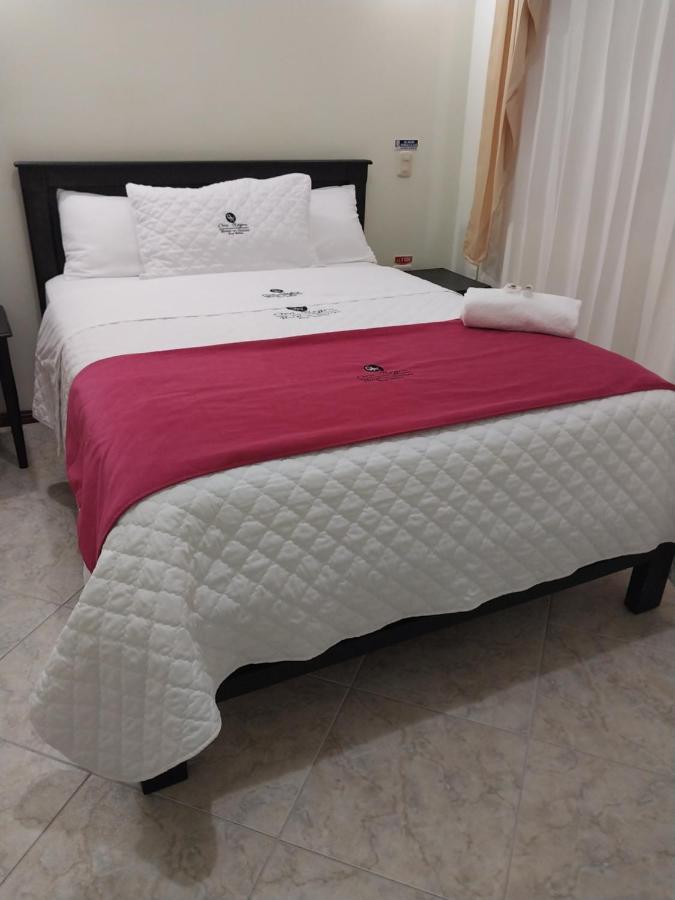 Hotel Oro Negro Puyo Esterno foto