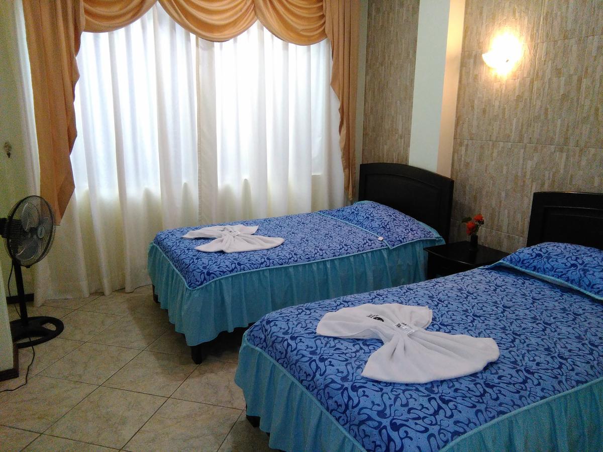 Hotel Oro Negro Puyo Esterno foto