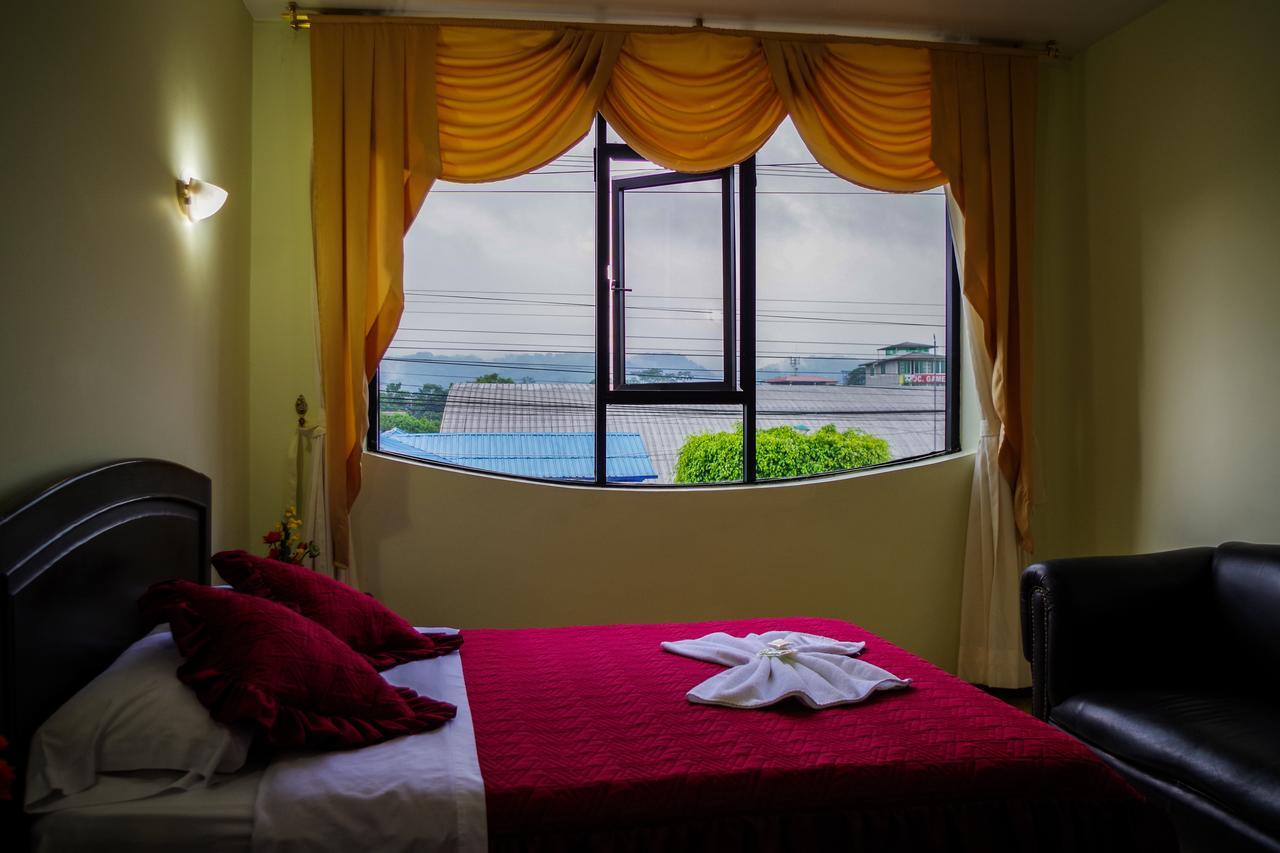 Hotel Oro Negro Puyo Esterno foto